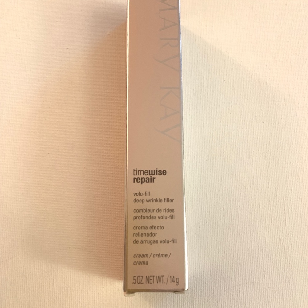 MARY KAY Timewise Repair with Retinol Wrinkle fill
